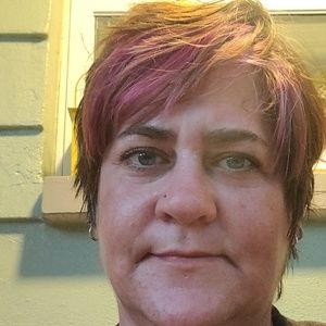 Meet your Posher, Dena